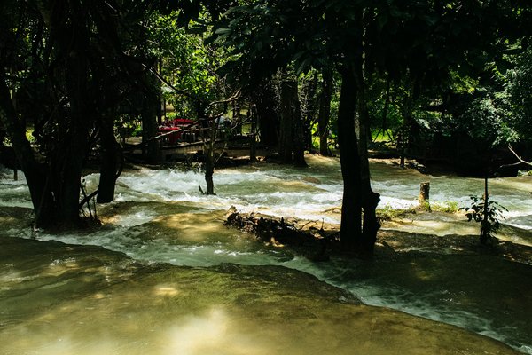 Où trouver les meilleures expériences de randonnée sur les sentiers de la région des Lacs en Angleterre?